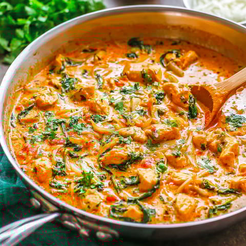 A pan of Thai chicken coconut curry.